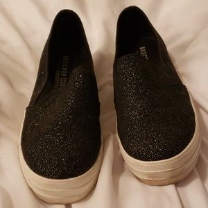 Sketchers street memory foam black womens 6